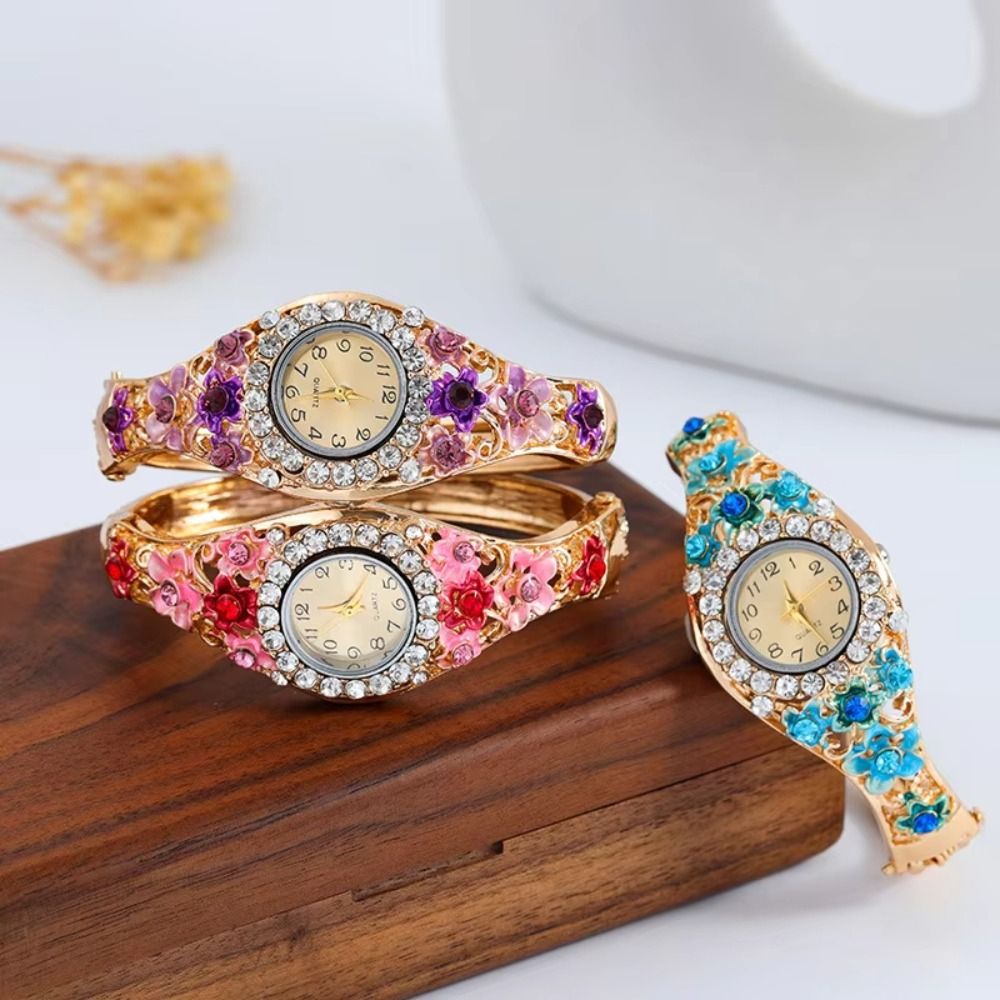 Vintage Fashion Week - Rijk aan bloemen Vintage horloge Strass