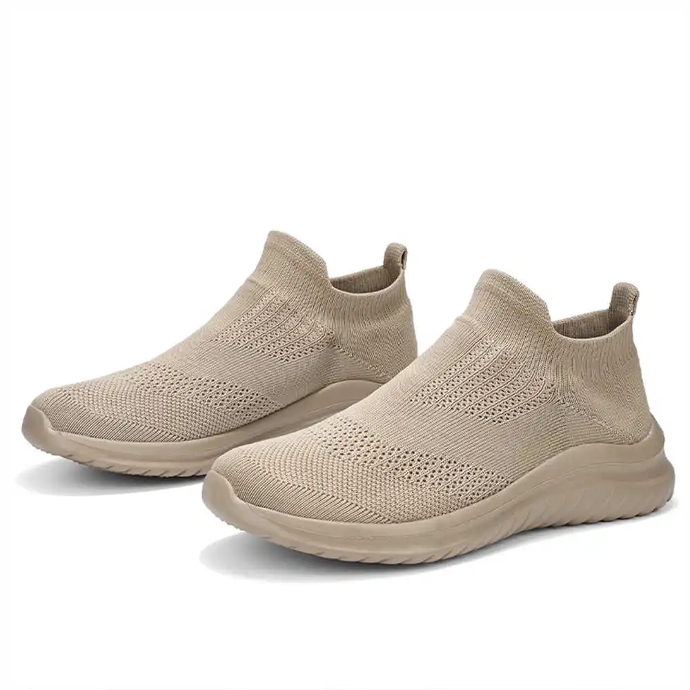 Beige Zachte Nieuwe Nieuwighei - Vintage Fashion Reseller recensie en prijs