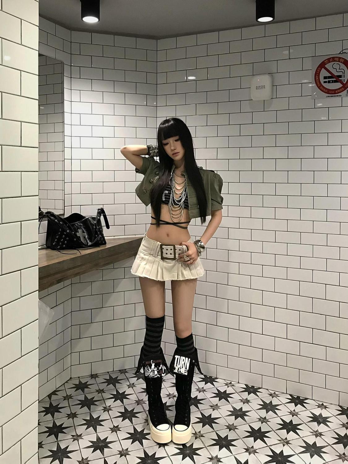 Vintage Punk Baddie Napoleonti - French Vintage Fashion recensie en prijs