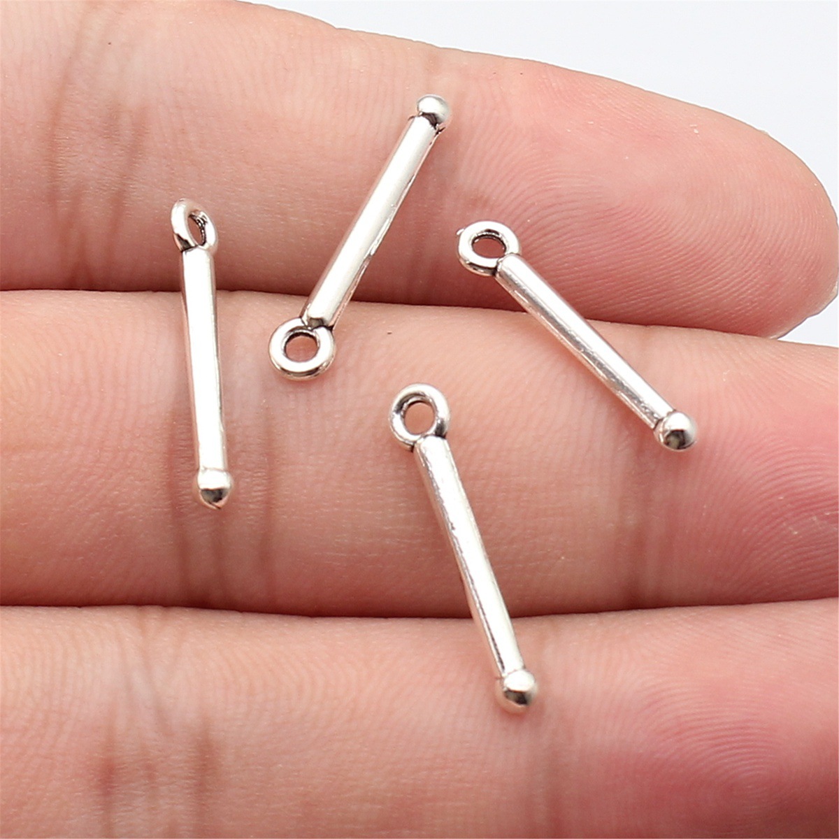 80 stks 22x4.3mm (0.87x0.17 in - Vintage Fashion Words recensie en prijs